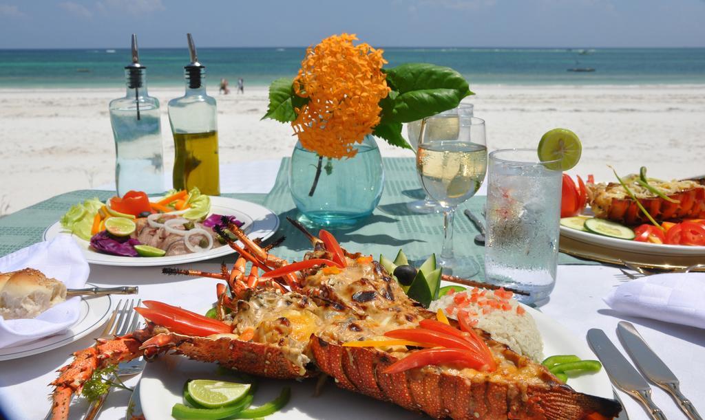 Ocean Village Club (Adults Only) Diani Beach Eksteriør bilde