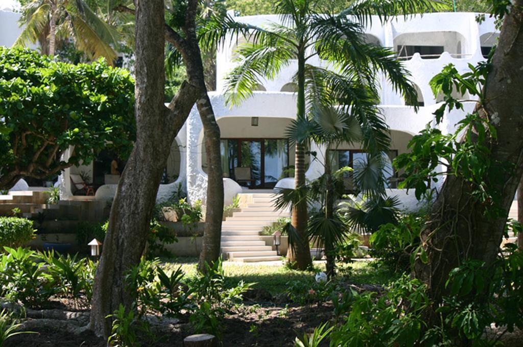Ocean Village Club (Adults Only) Diani Beach Eksteriør bilde
