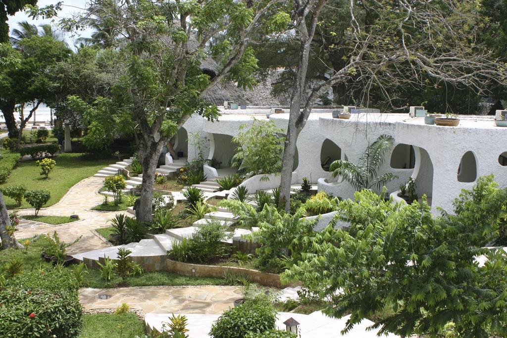 Ocean Village Club (Adults Only) Diani Beach Eksteriør bilde