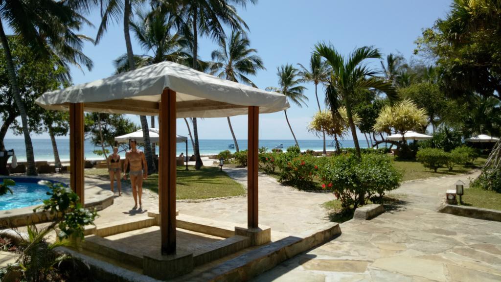 Ocean Village Club (Adults Only) Diani Beach Eksteriør bilde