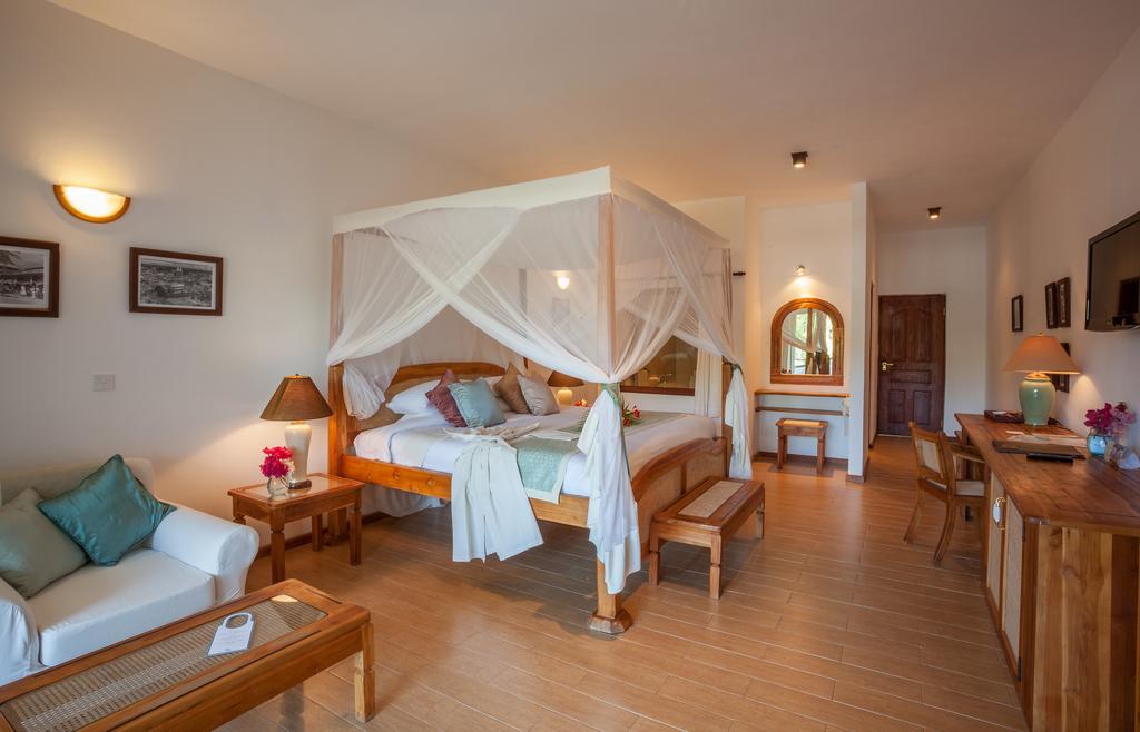 Ocean Village Club (Adults Only) Diani Beach Eksteriør bilde