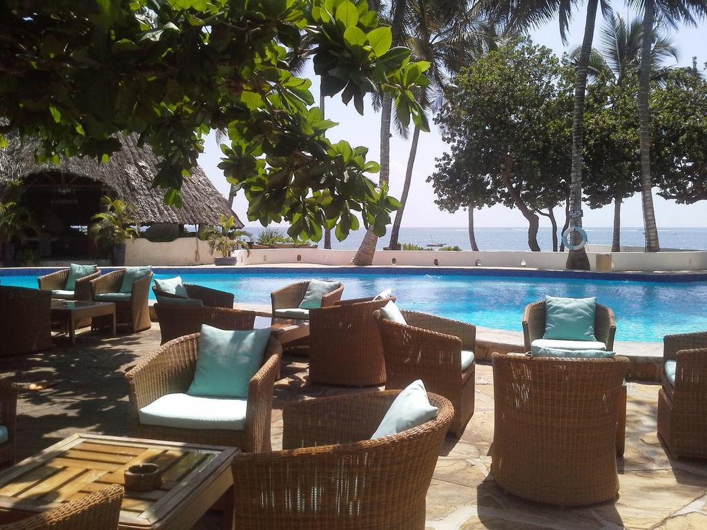 Ocean Village Club (Adults Only) Diani Beach Eksteriør bilde